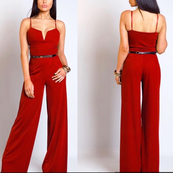 Pants - 💐NWT Fabulous Red Wide Leg Jumpsuit!